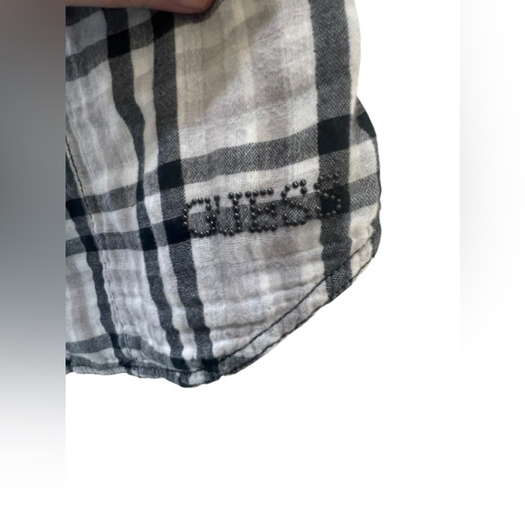Guess jeans button up shirt with tie at back in size small - Picture 5 of 7